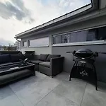Modern Loftsleilighet Lejlighed