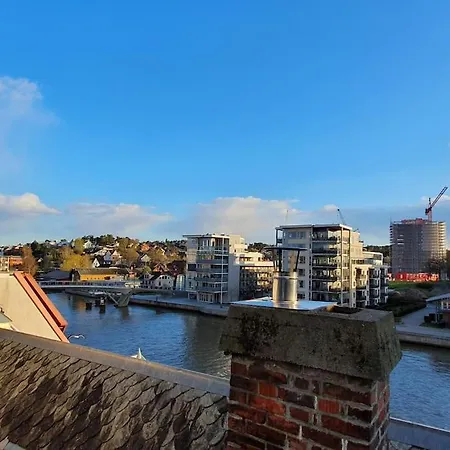 Modern Loftsleilighet شقة *